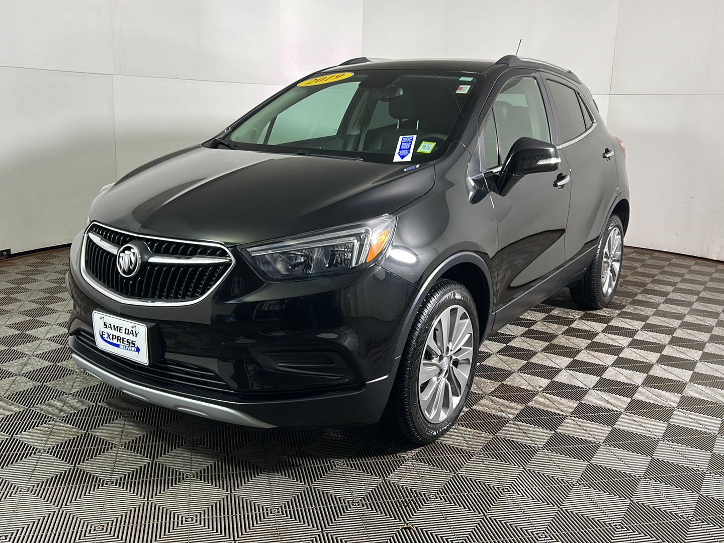 Used 2019 Ebony Twilight Metallic Buick Preferred image 10