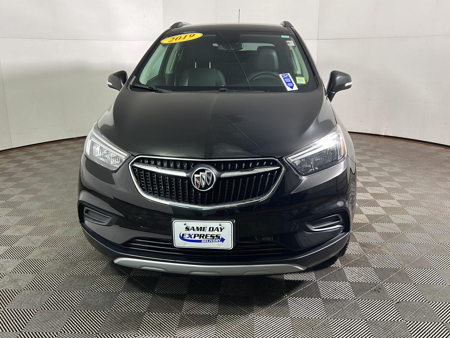 Used 2019 Ebony Twilight Metallic Buick Preferred image 11