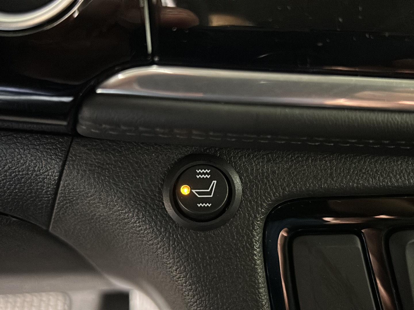 Used 2019 Ebony Twilight Metallic Buick Preferred image 23