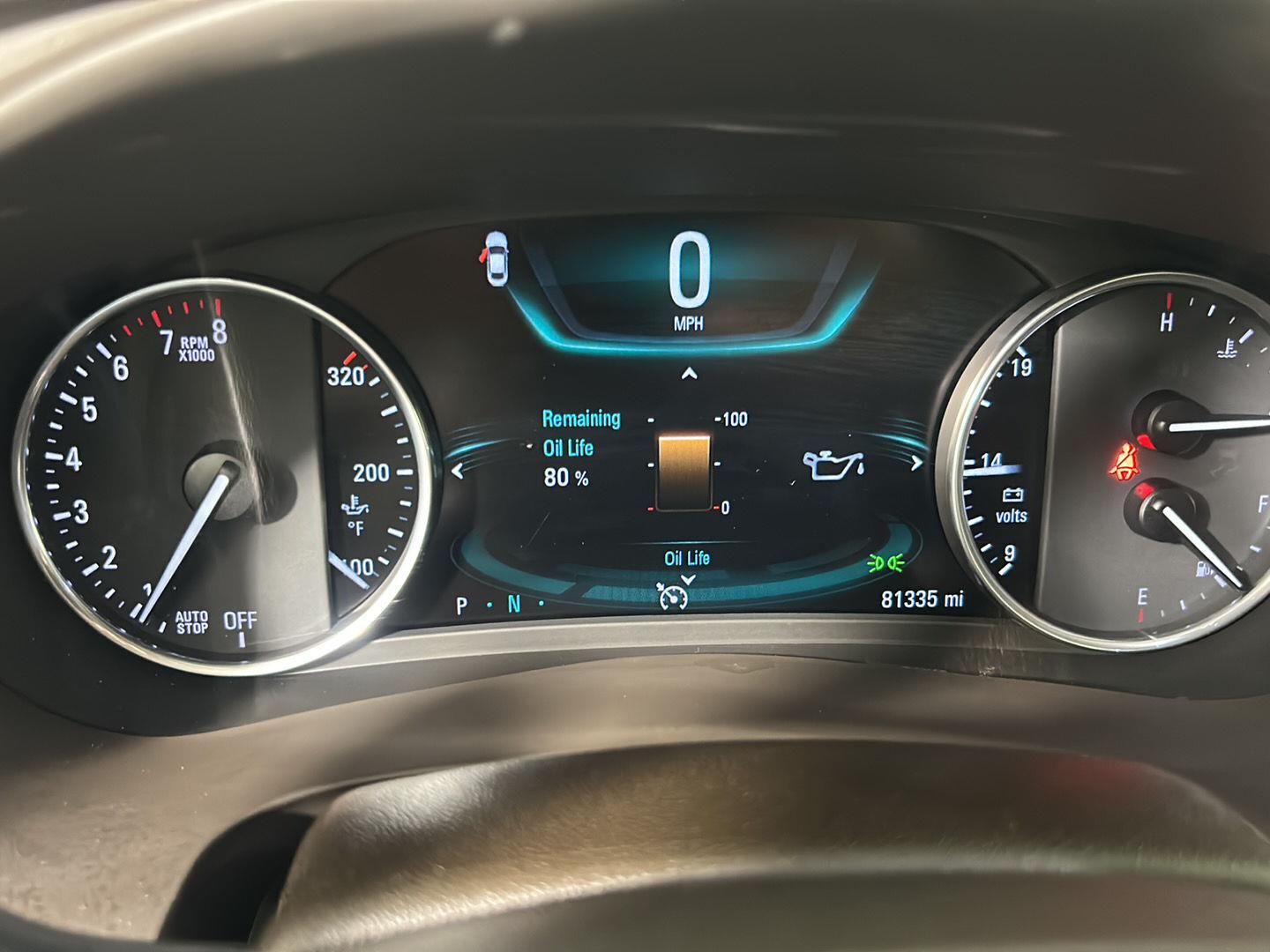 Used 2017 White Frost Tricoat Buick Essence image 15