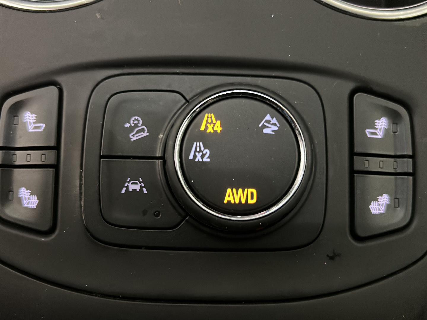 Used 2024 Sterling Metallic GMC SLE image 23