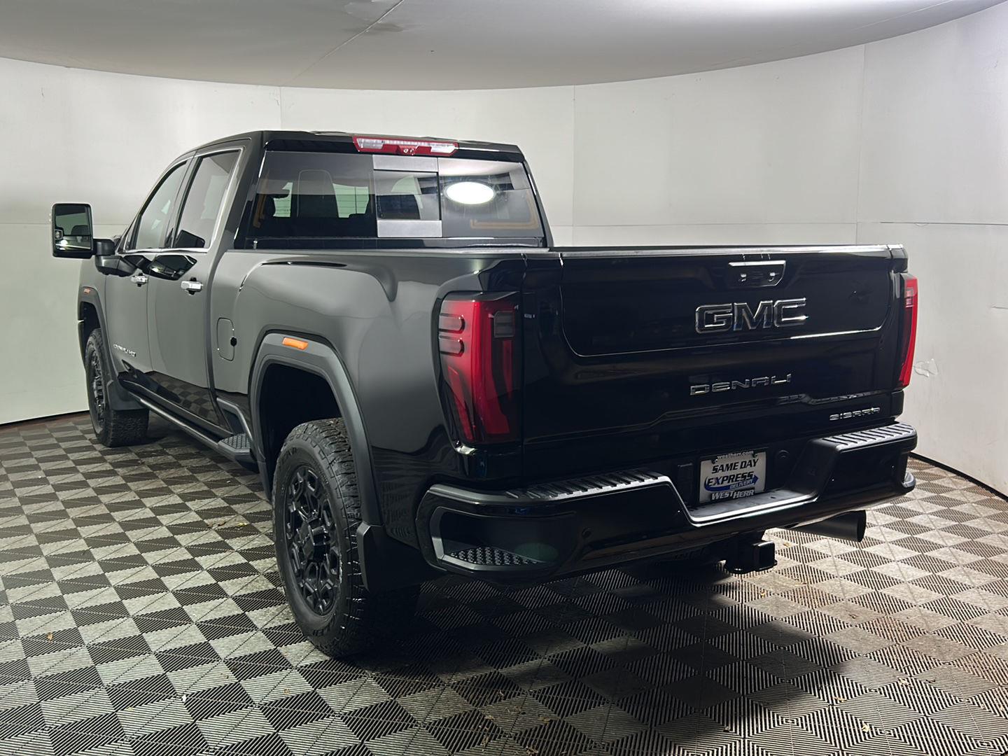 Used 2026 Onyx Black GMC Denali Ultimate image 10