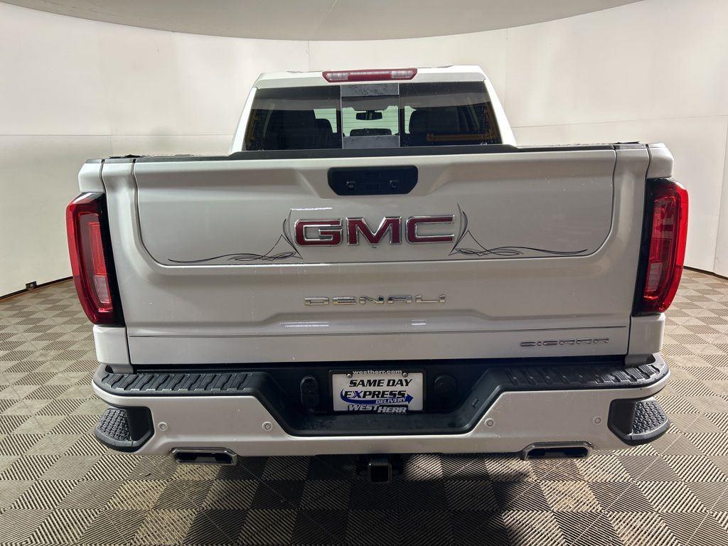 Used 2021 White Frost GMC Denali image 9