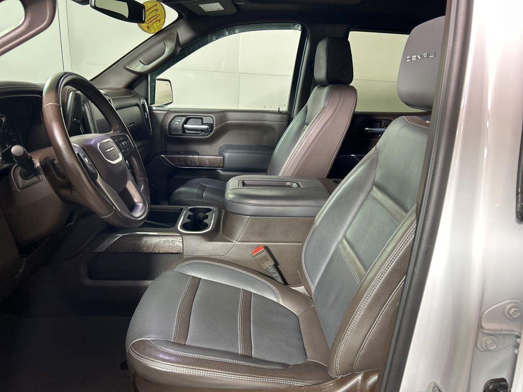 Used 2021 White Frost GMC Denali image 16