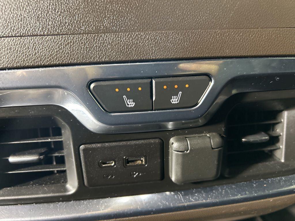 Used 2021 White Frost GMC Denali image 40