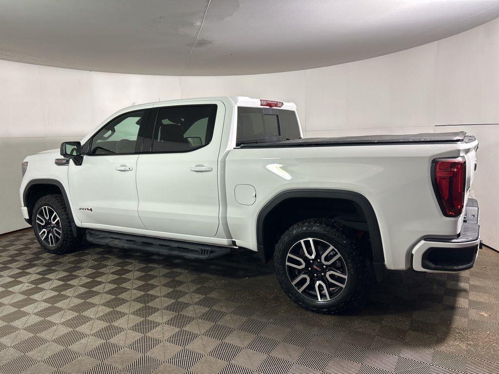 Used 2025 Summit White GMC AT4 image 13