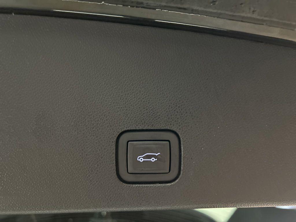 Used 2024 Black Metallic Cadillac Luxury image 9