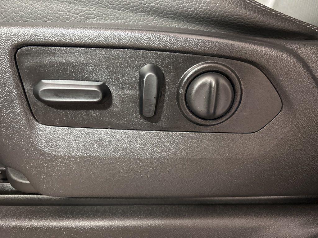 Used 2020 Steel Metallic GMC Denali image 15