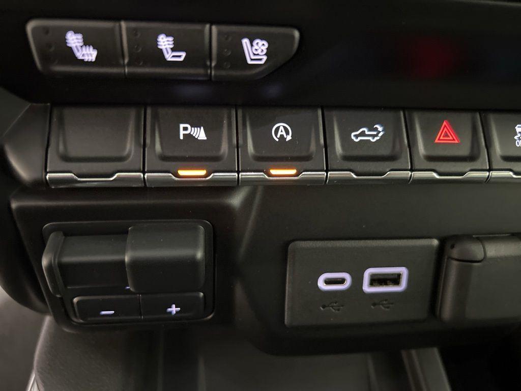 Used 2020 Steel Metallic GMC Denali image 30