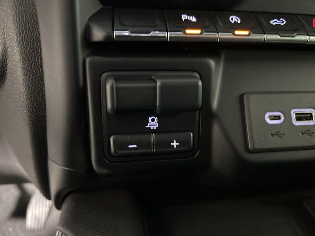 Used 2020 Steel Metallic GMC Denali image 32