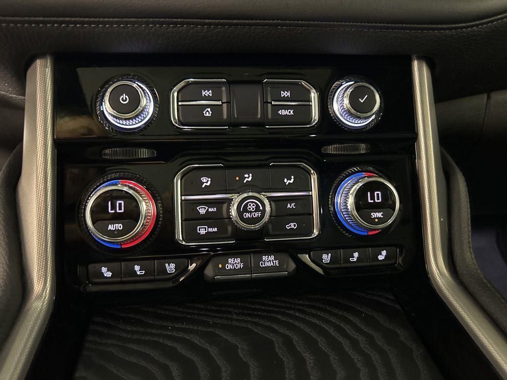 Used 2021 Onyx Black GMC Denali image 15
