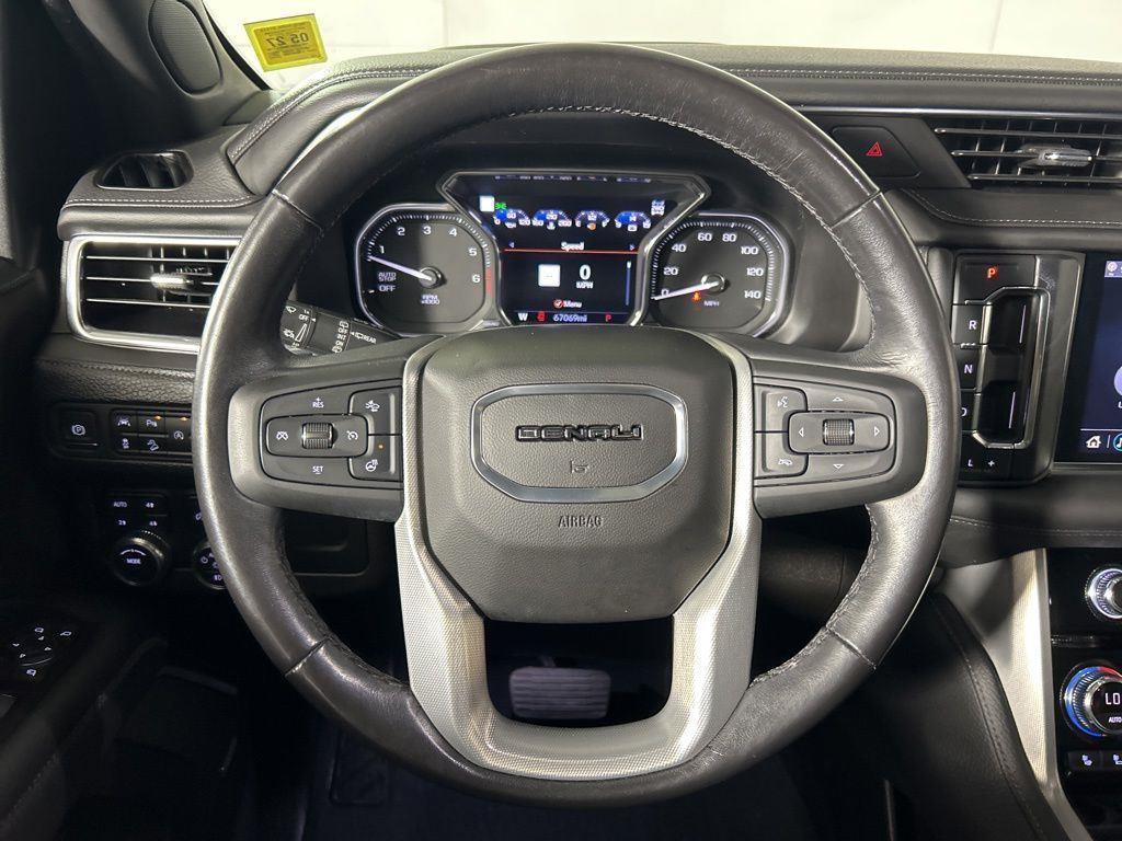 Used 2021 Onyx Black GMC Denali image 30