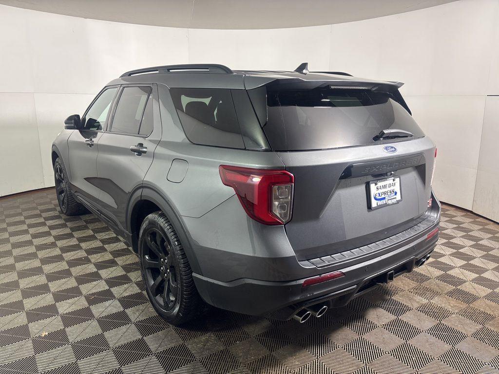 Used 2023 Gray Metallic Ford ST image 30