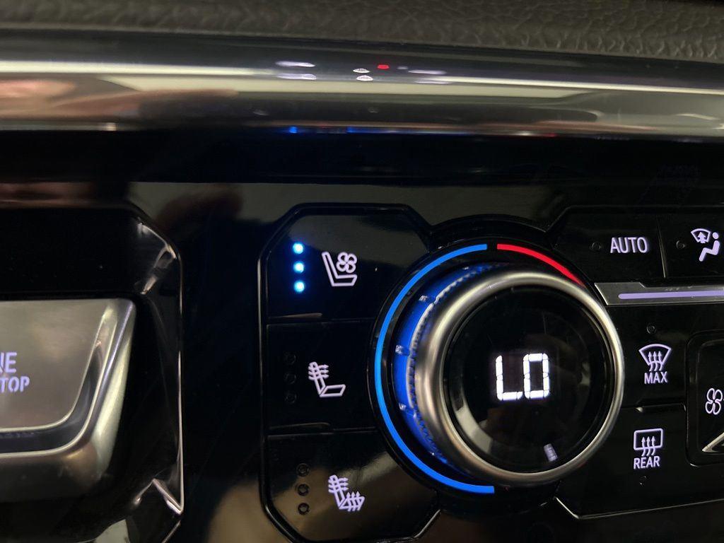 Used 2024 Sterling Metallic GMC Denali image 32