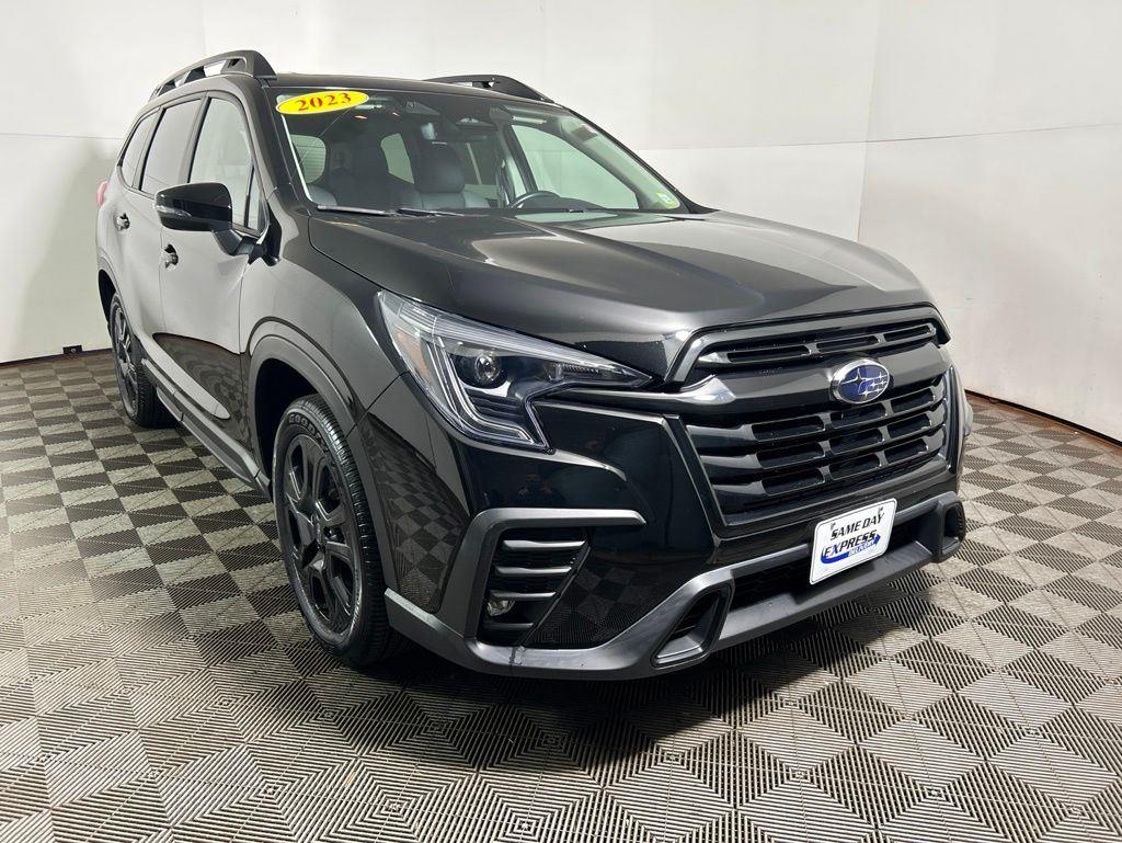 Used 2023 Crystal Black Silica Subaru Onyx Edition image 4