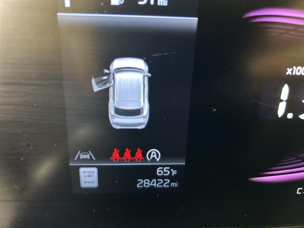 Used 2023 Snow White Pearl Kia LX image 17