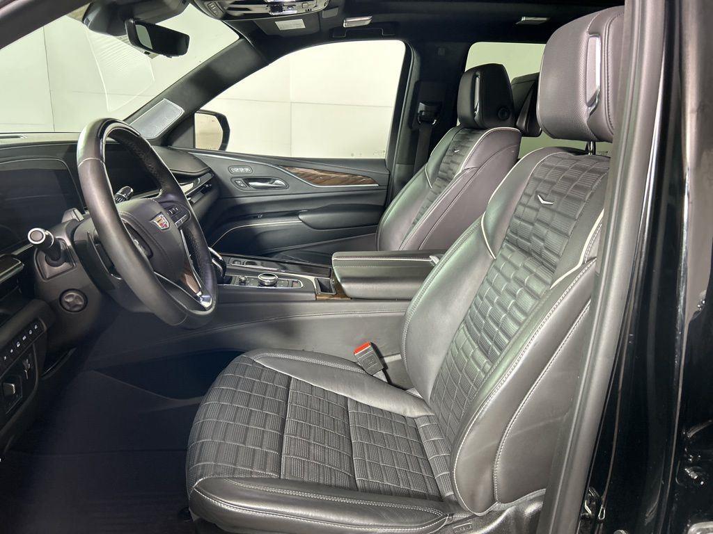 Certified Used 2024 Black Raven Cadillac Sport Platinum image 14