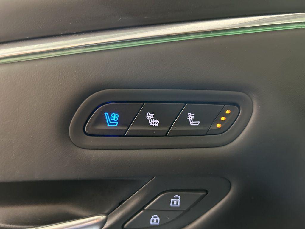 Certified Used 2024 Black Raven Cadillac Sport Platinum image 25
