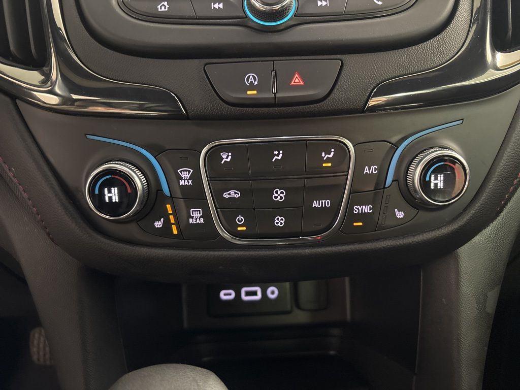 Used 2022 Blue Chevrolet RS image 9