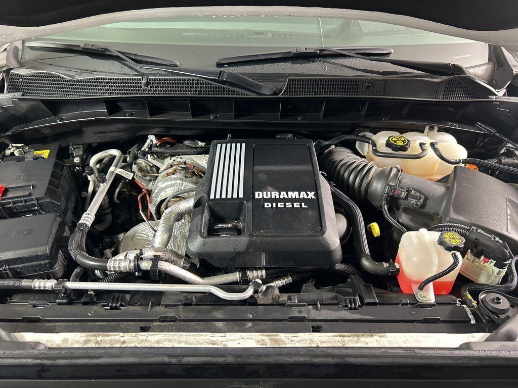 Used 2023 White Frost GMC Denali image 19