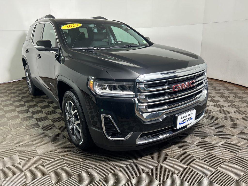 Used 2023 Ebony Twilight Metallic GMC SLT image 5