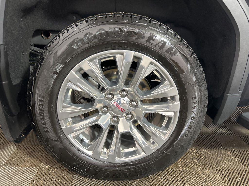 Used 2023 Titanium GMC Denali image 2