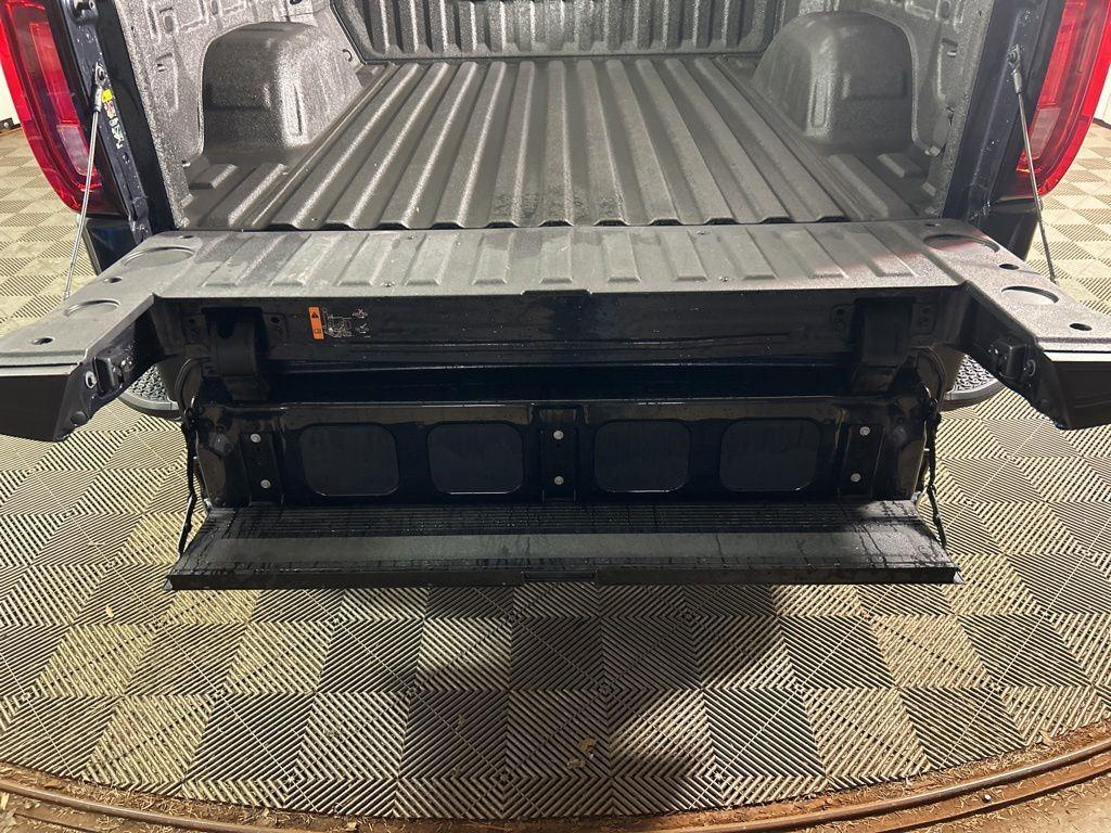 Used 2023 Titanium GMC Denali image 9