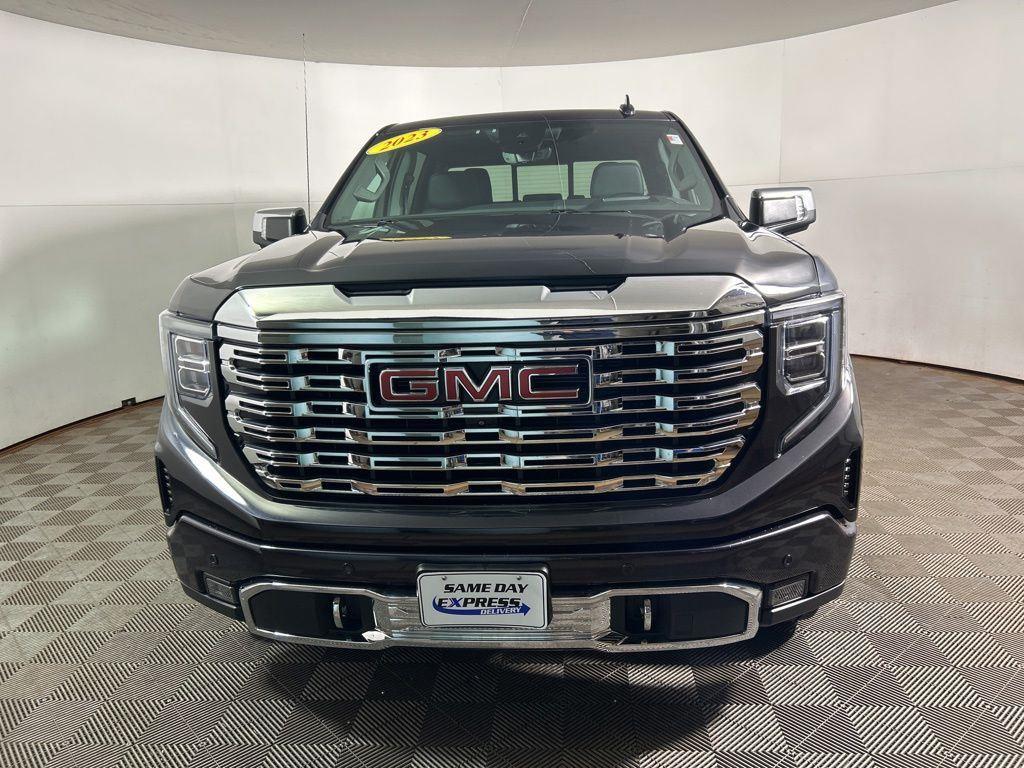 Used 2023 Titanium GMC Denali image 12