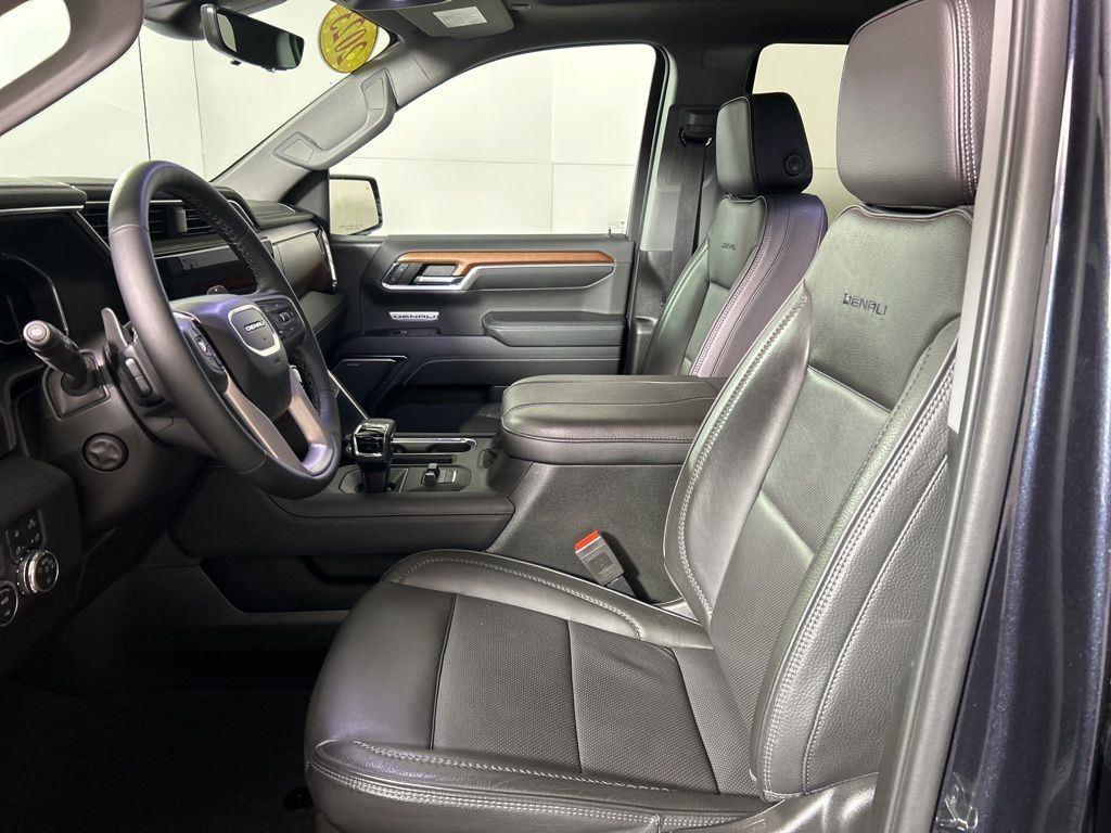 Used 2023 Titanium GMC Denali image 14