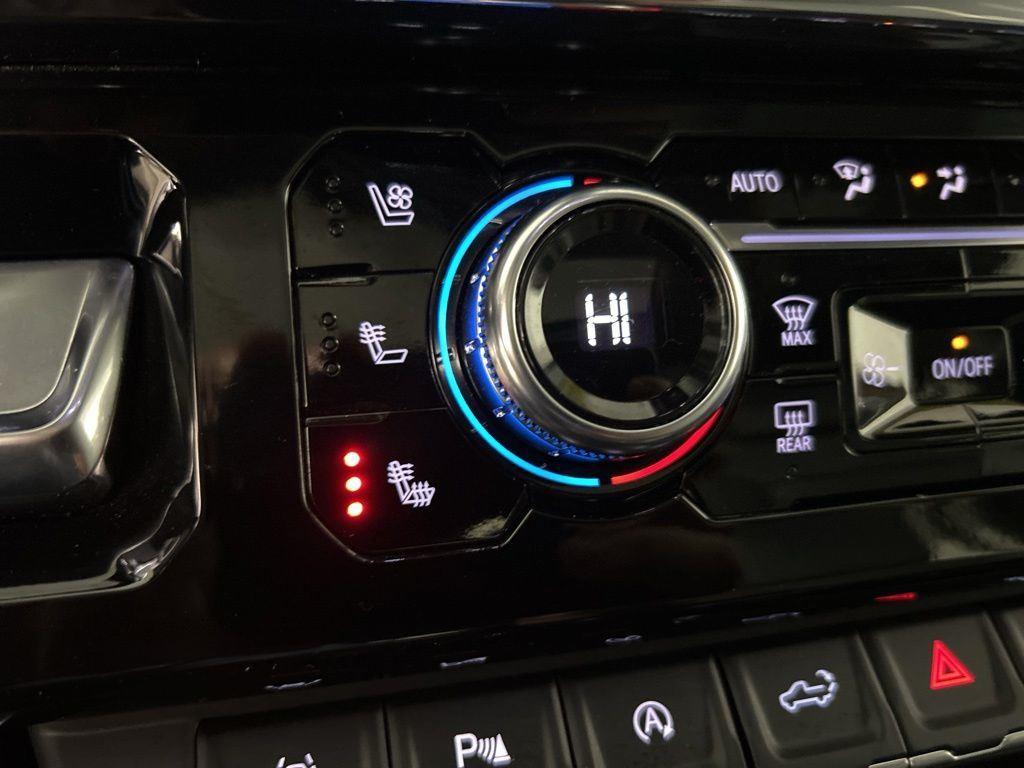 Used 2023 Titanium GMC Denali image 31