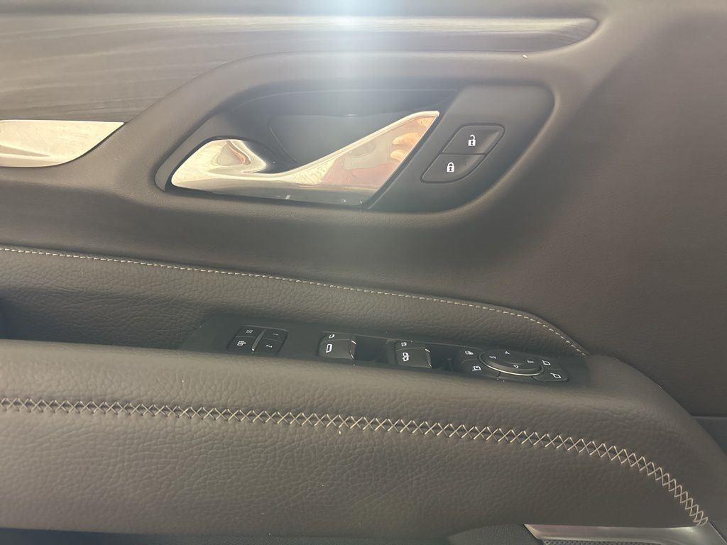 Used 2021 White Frost GMC Denali image 3