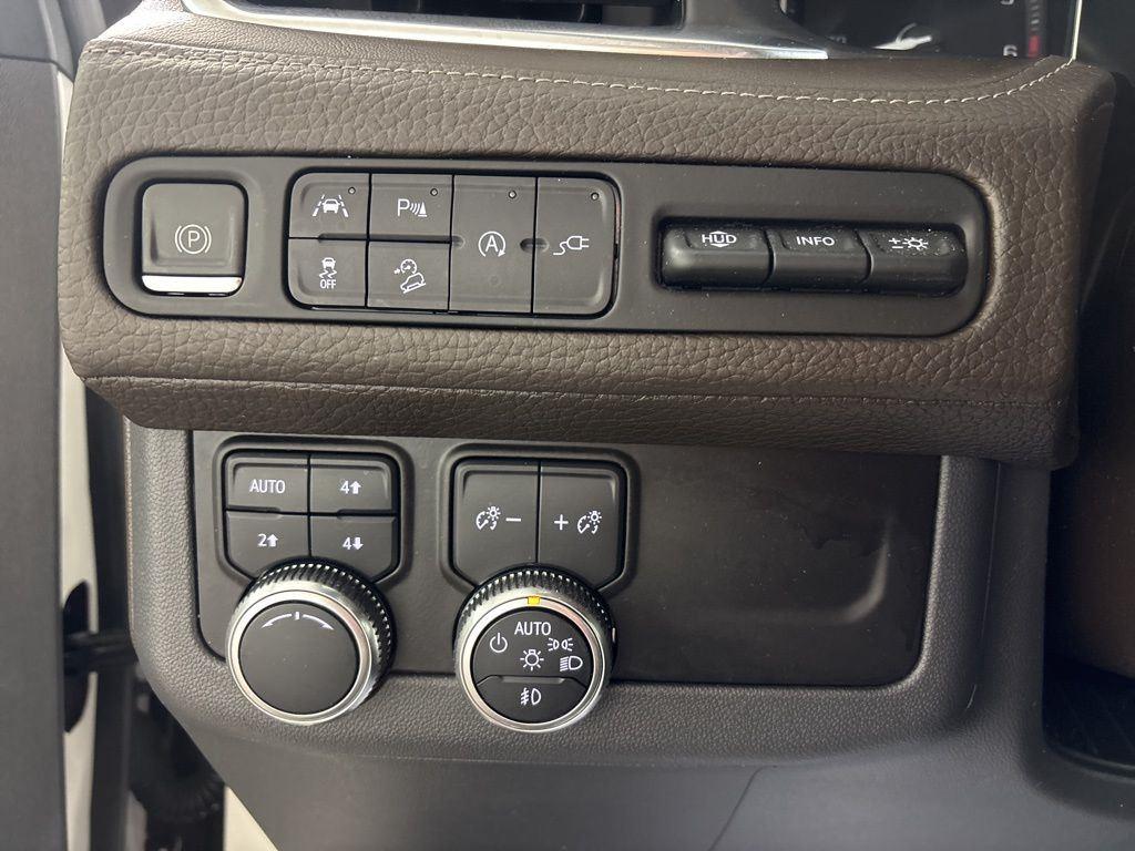 Used 2021 White Frost GMC Denali image 4