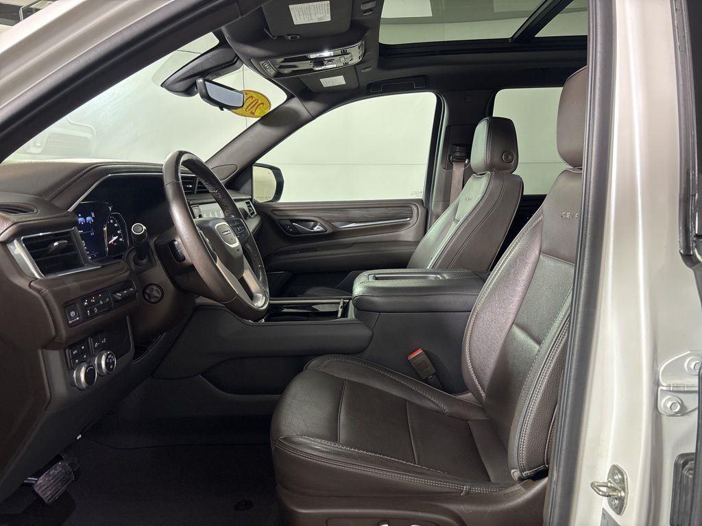 Used 2021 White Frost GMC Denali image 15