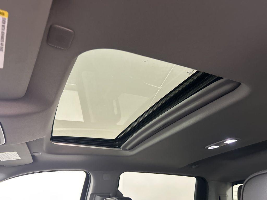 Used 2023 White Frost GMC Denali image 42