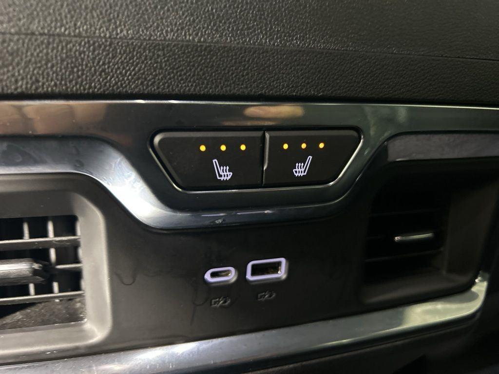 Used 2023 White Frost GMC Denali image 45