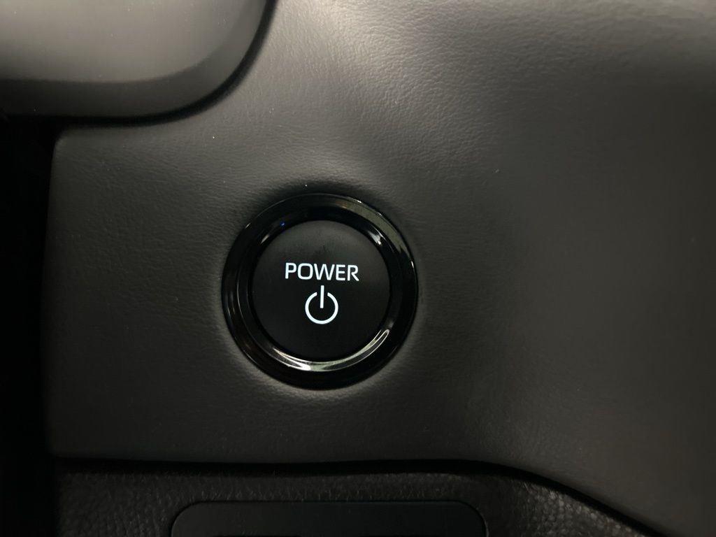 Used 2026 Magnetic Gray Metallic Toyota Platinum image 33