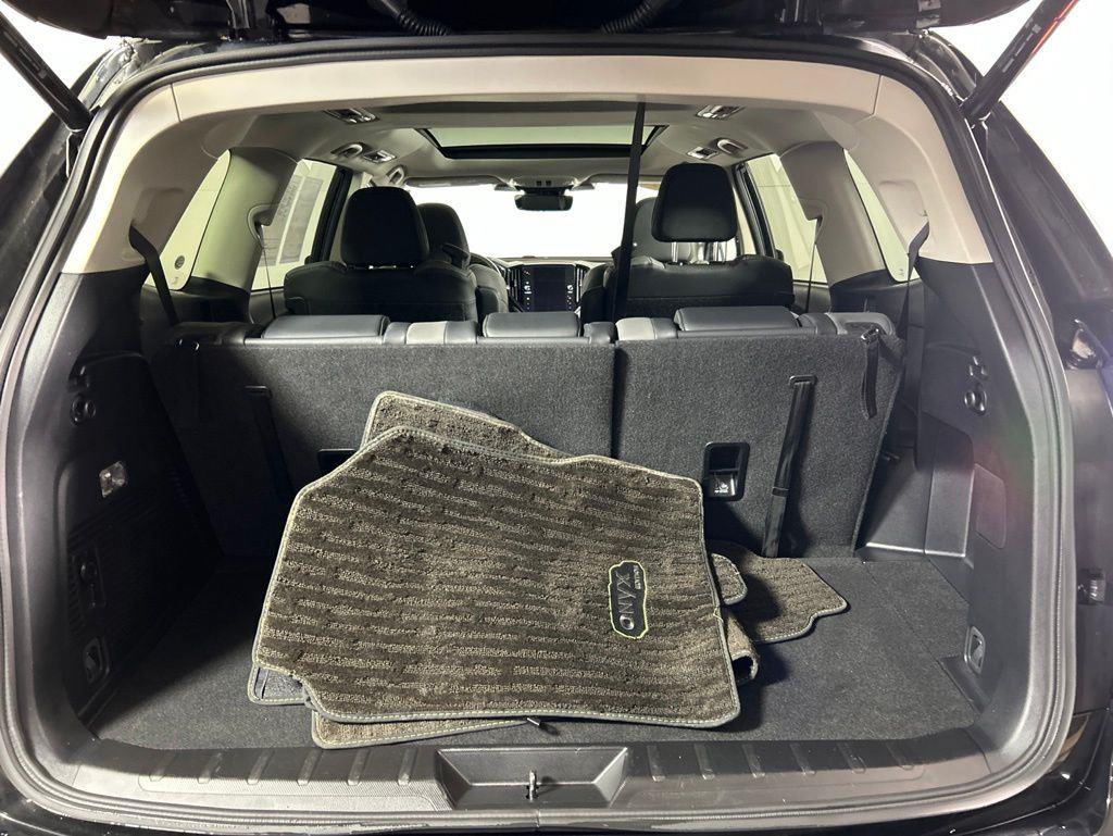 Used 2023 Crystal Black Silica Subaru Onyx Edition image 8