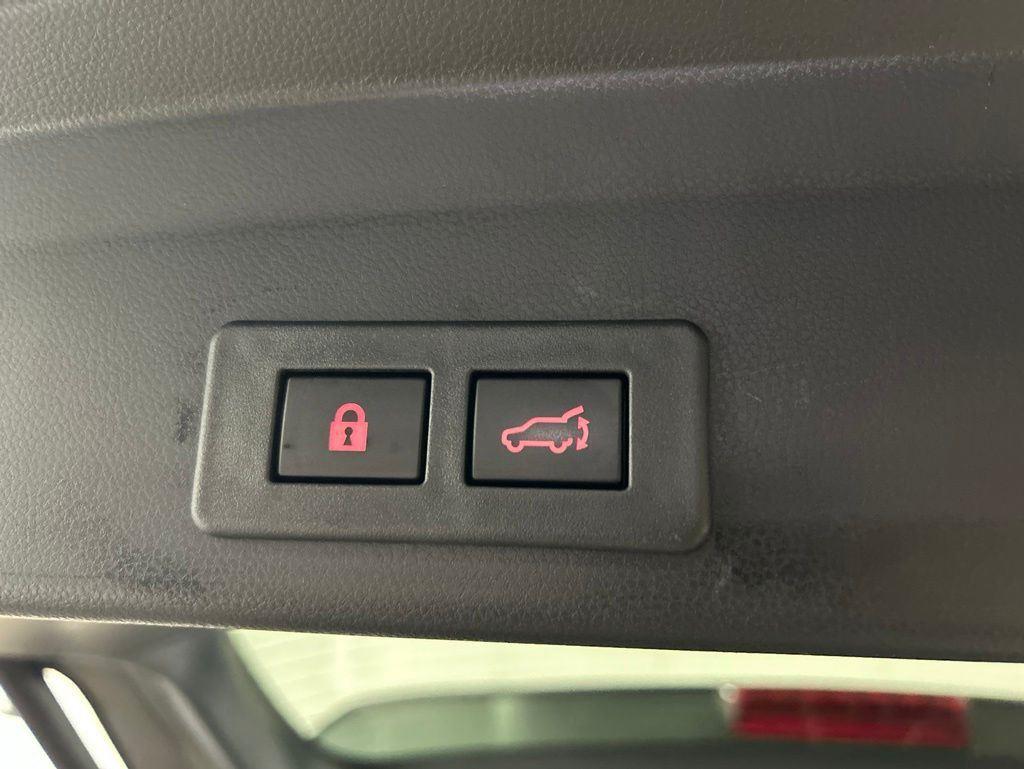 Used 2023 Crystal Black Silica Subaru Onyx Edition image 9