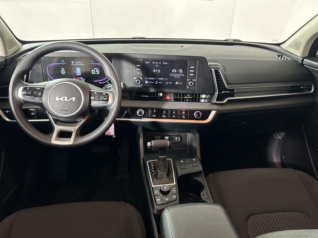 Used 2023 Snow White Pearl Kia LX image 23