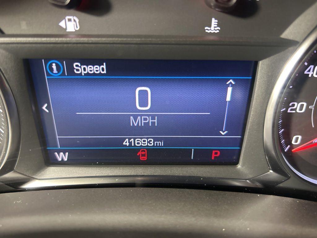 Used 2023 Sterling Metallic GMC SLE image 18