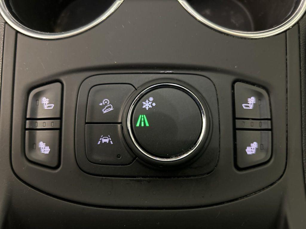 Used 2023 Sterling Metallic GMC SLE image 25