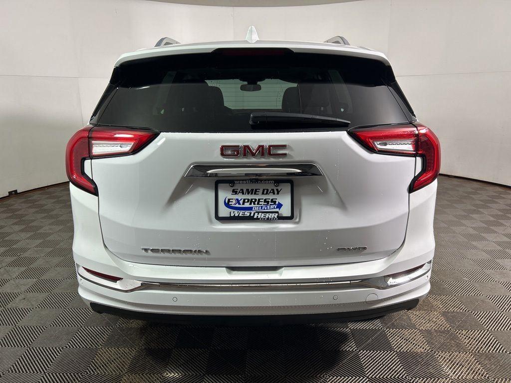 Used 2023 Summit White GMC Denali image 8