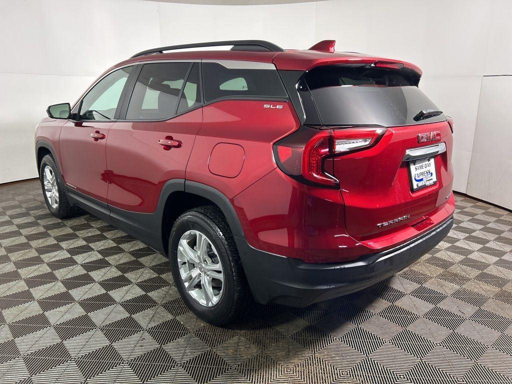 Used 2023 Volcanic Red GMC SLE image 9