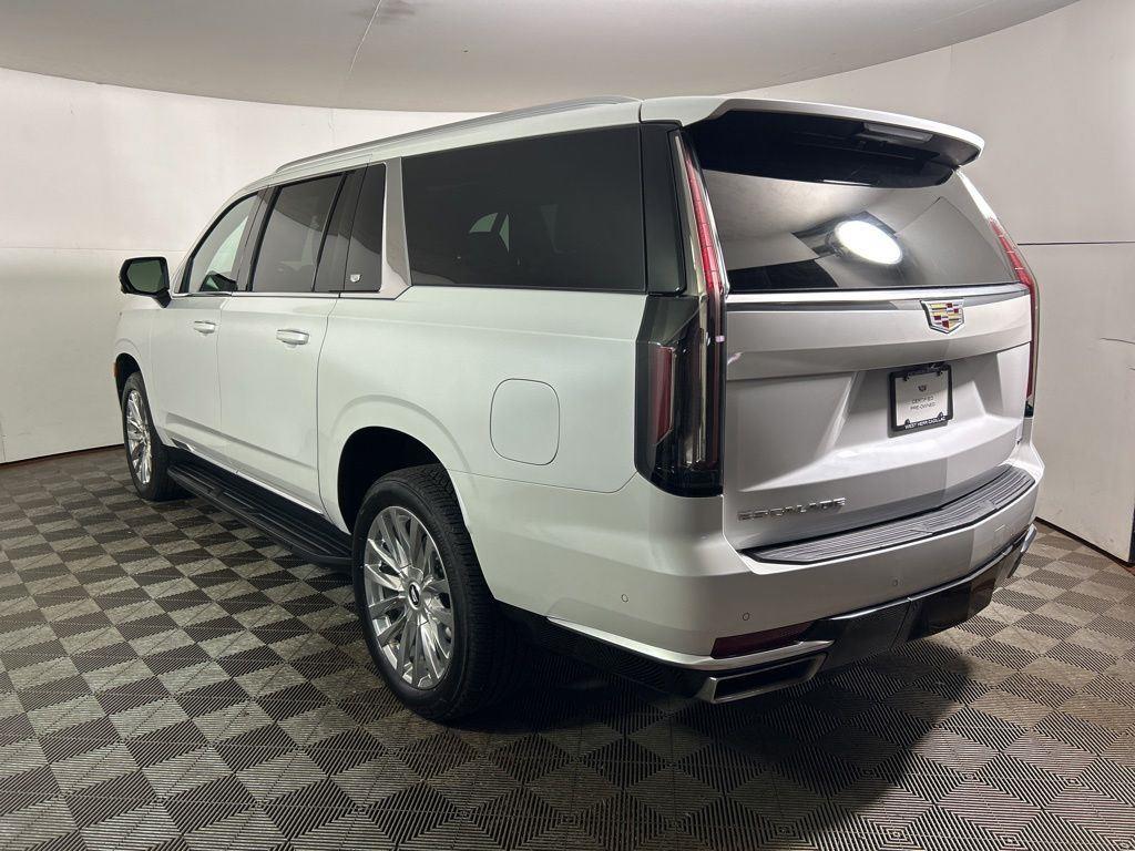 Certified Used 2023 Crystal White Cadillac Premium image 11