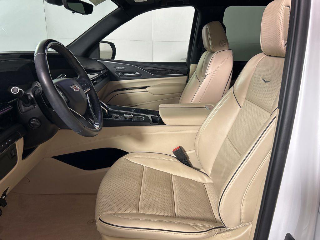 Certified Used 2023 Crystal White Cadillac Premium image 15