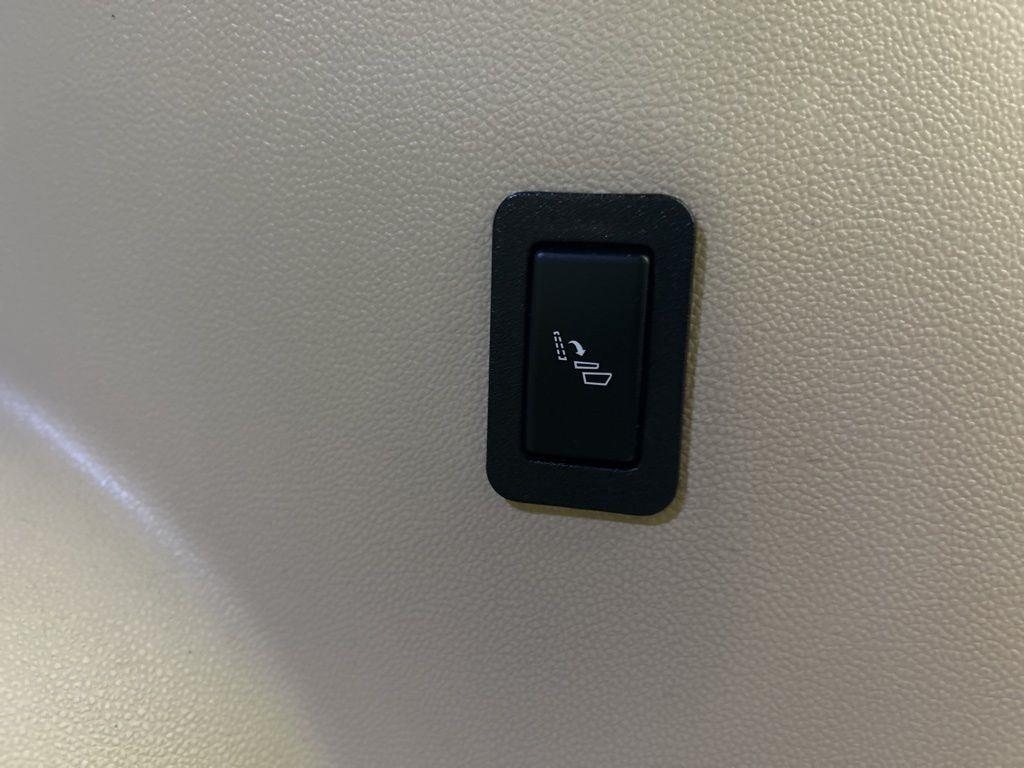 Certified Used 2023 Crystal White Cadillac Premium image 18