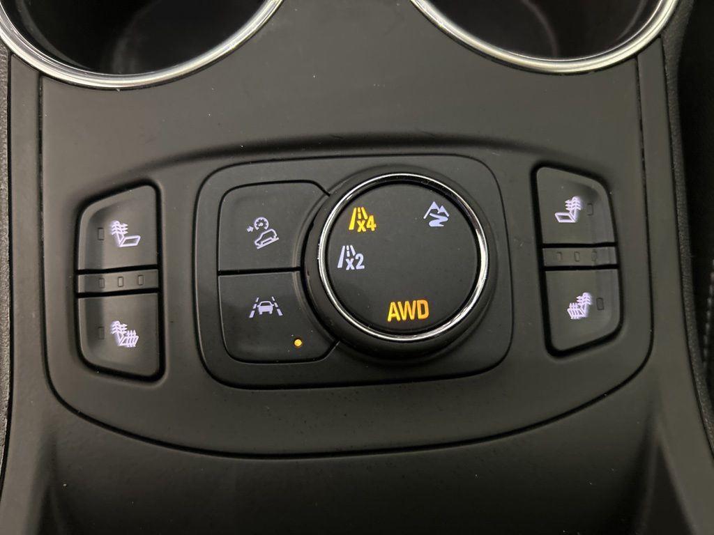 Used 2023 Marine Metallic GMC SLE image 26