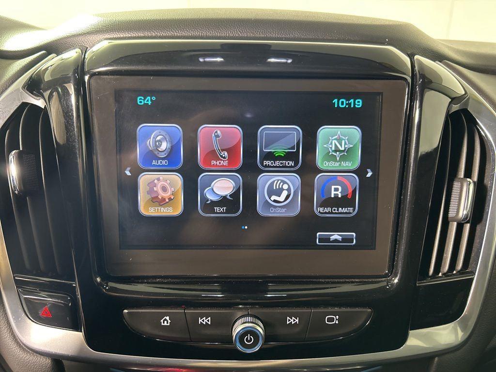 Used 2019 Silver Ice Metallic Chevrolet LT image 21
