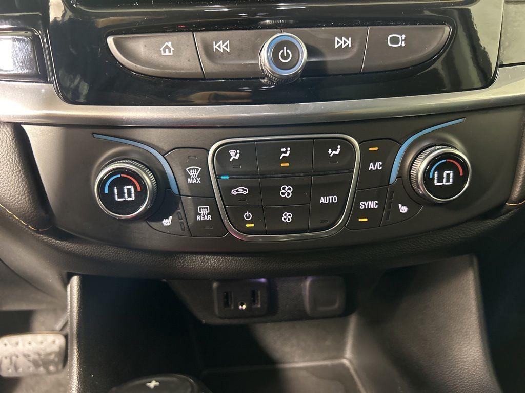 Used 2019 Silver Ice Metallic Chevrolet LT image 22
