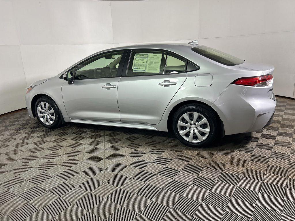 Used 2023 Classic Silver Metallic Toyota LE image 9